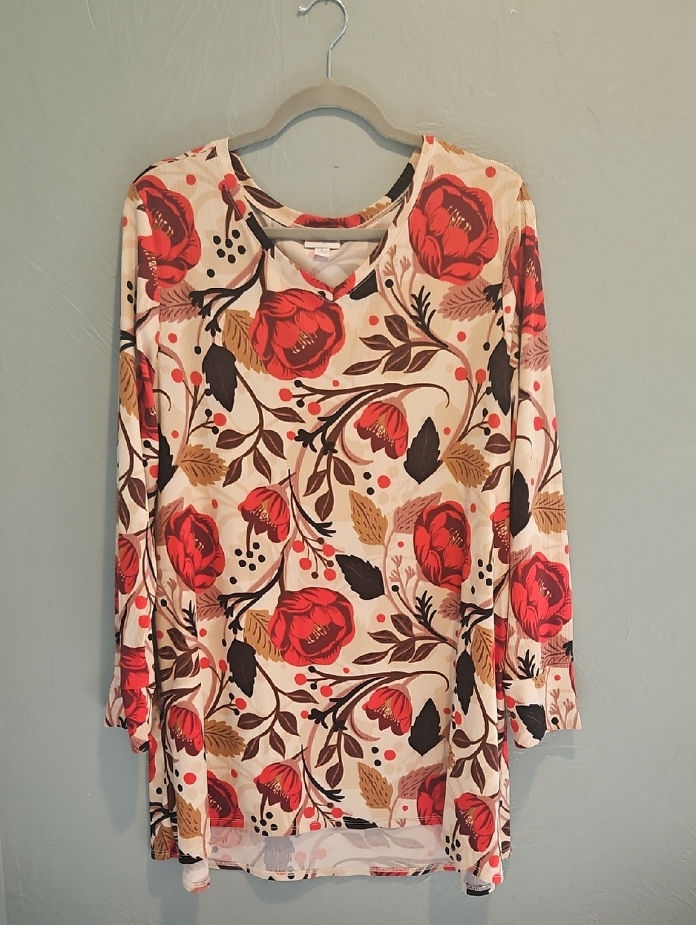 LuLaRoe Cream Top with Red Floral Accents